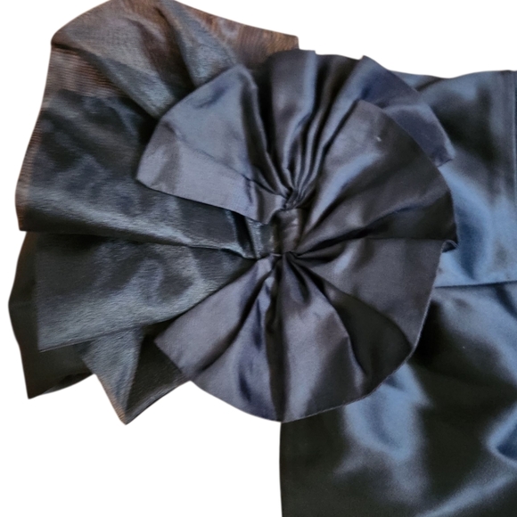 BETSEY JOHNSON Black Satin Cocktail Dress - Size 8 - Picture 11 of 15